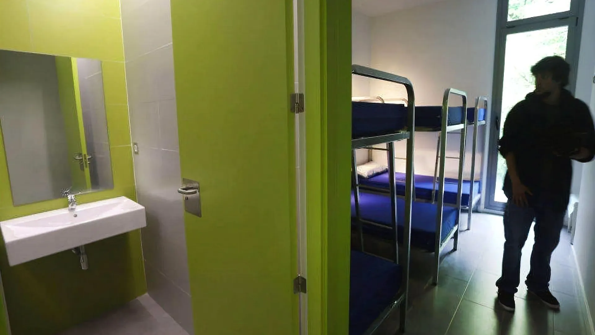 Uba Hostel San Sebastián
