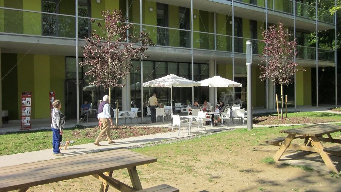 Uba Hostel San Sebastian 0*,