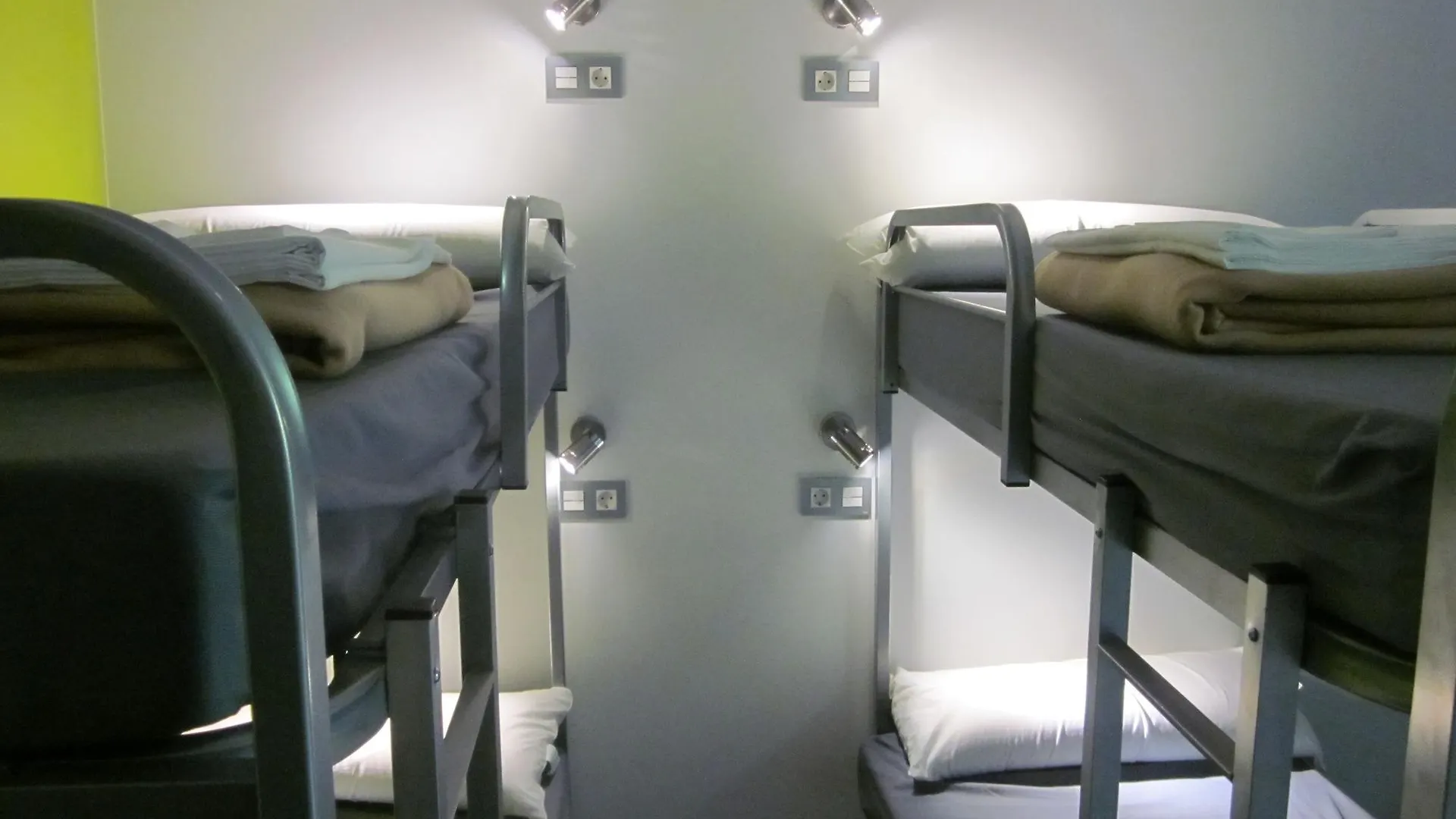Uba Hostel San Sebastián